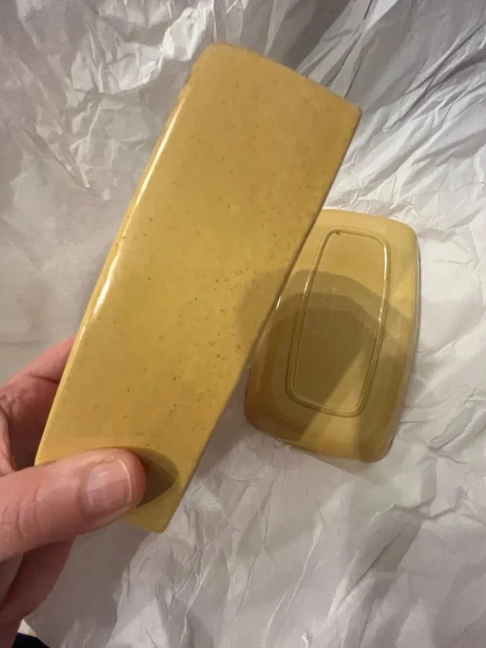 LIST AFTER AUCTION Vintage Franciscan Honeycomb Covered Butter Dish England